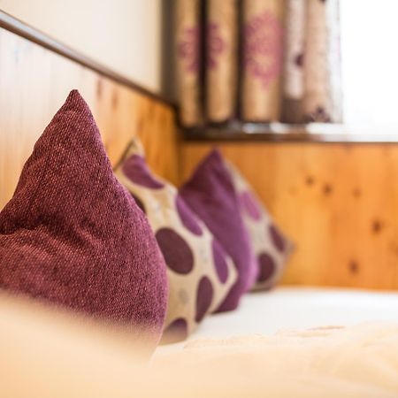 Alpenresidenz Ballunspitze - Kinderhotel Galtür Kamer foto