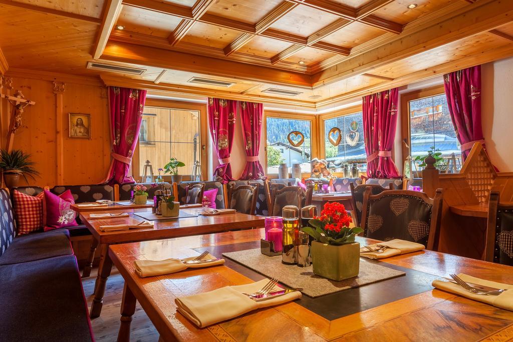 Alpenresidenz Ballunspitze - Kinderhotel Galtür Buitenkant foto