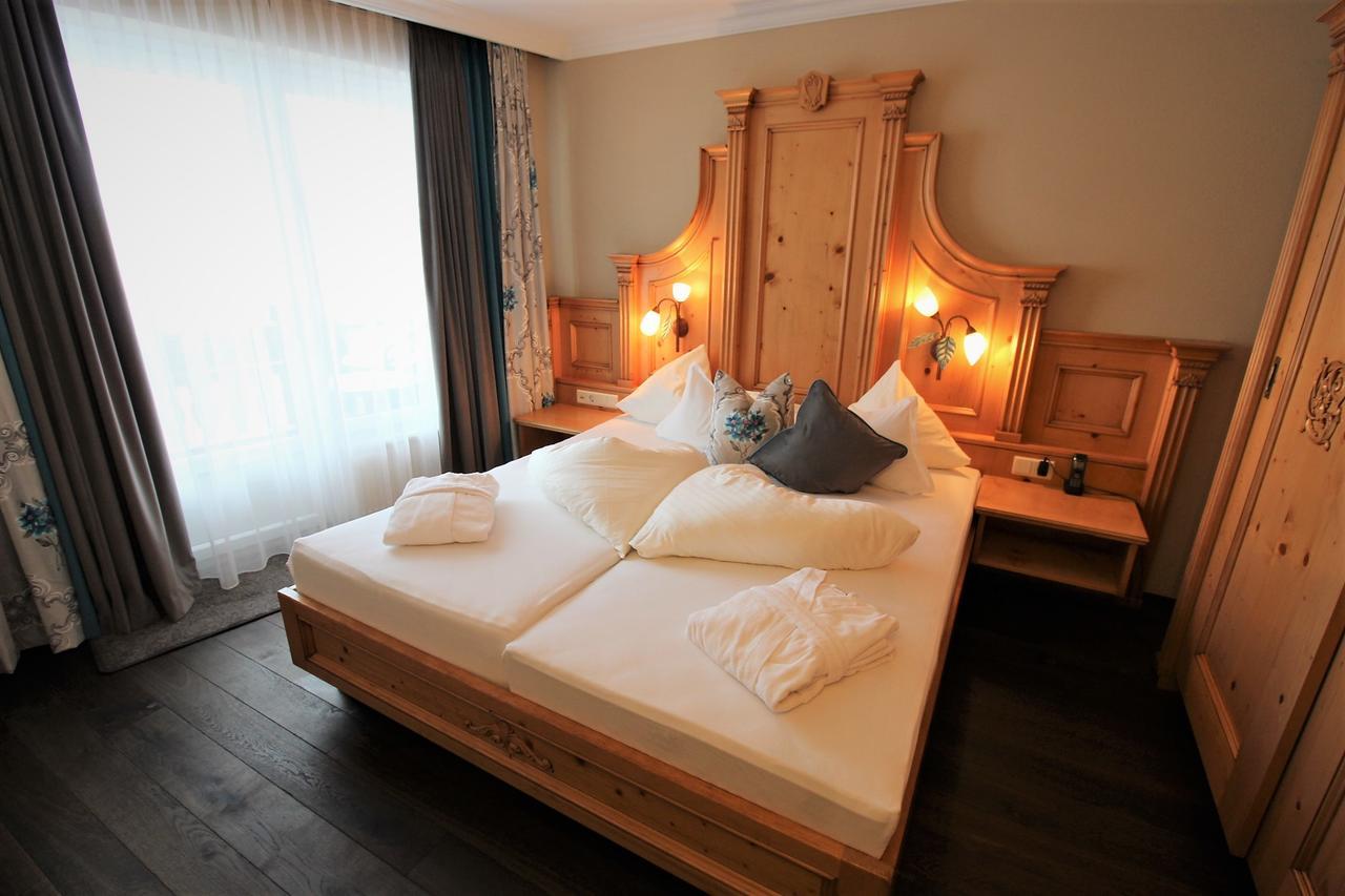 Alpenresidenz Ballunspitze - Kinderhotel Galtür Buitenkant foto