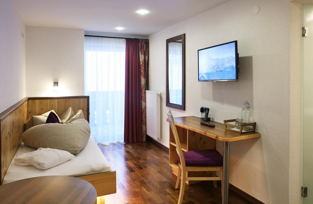 Alpenresidenz Ballunspitze - Kinderhotel Galtür Buitenkant foto